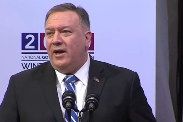 El secretario de Estado de EE. UU. Mike Pompeo durante su intervención en la Reunión de Invierno de Gobernadores el 8 de febrero de 2020. (Captura de pantalla via web Departamento de Estado de EE. UU.)