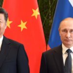 El líder del régimen chino, Xi Jinping y el presidente de Rusia, Vladimir Putin durante una reunión del BRICS el 4 de septiembre de 2016. Imagen: Jacoline Schoonees via Flickr