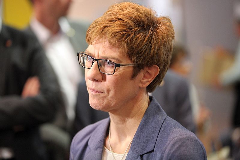 Annegret Kramp-Karrenbauer, Ministra de Defensa de Alemania. (Imagen Sandro Halank, Wikimedia Commons)