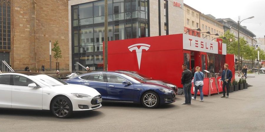 Tesla fabrica el automovil electrico más vendido en el mudo. (Foto Wikimedia)