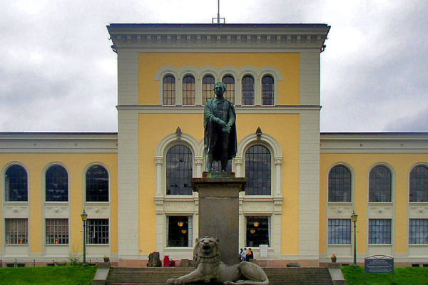 Instituto Confucio